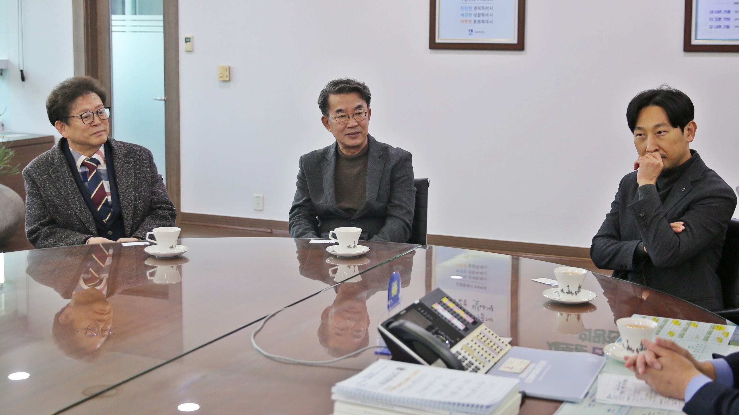 대원교회 이웃돕기 백미 기부 전달식2번 사진